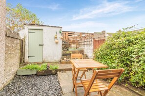 Outdoor dining - 2 Bed in Haverigg (oc-s33747) (Haverigg)
