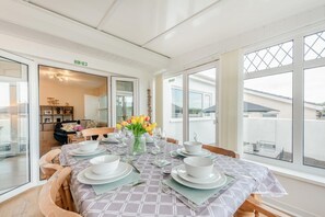 Dining - 2 Bed in Saundersfoot (oc-pw9255) (Saundersfoot)