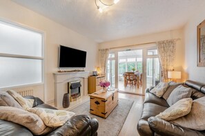 TV - 2 Bed in Saundersfoot (oc-pw9255) (Saundersfoot)