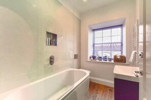 Hair dryer, towels - 2 Bed in Embleton (oc-nb1960) (Embleton)
