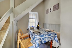 Dining - 2 Bed in Blakeney (oc-1805) (Blakeney)