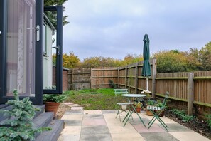 Outdoor dining - 1 Bed in Raunds (oc-s33685) (Raunds)