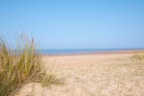 Beach - 2 Bed in Ringstead (oc-2270) (Ringstead)