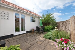 Outdoor dining - 1 Bed in Debach (oc-lasn) (Debach)