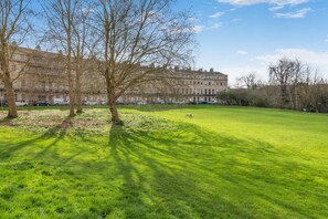 Exterior - 2 Bed in Bath (oc-bhr44) (Bath)