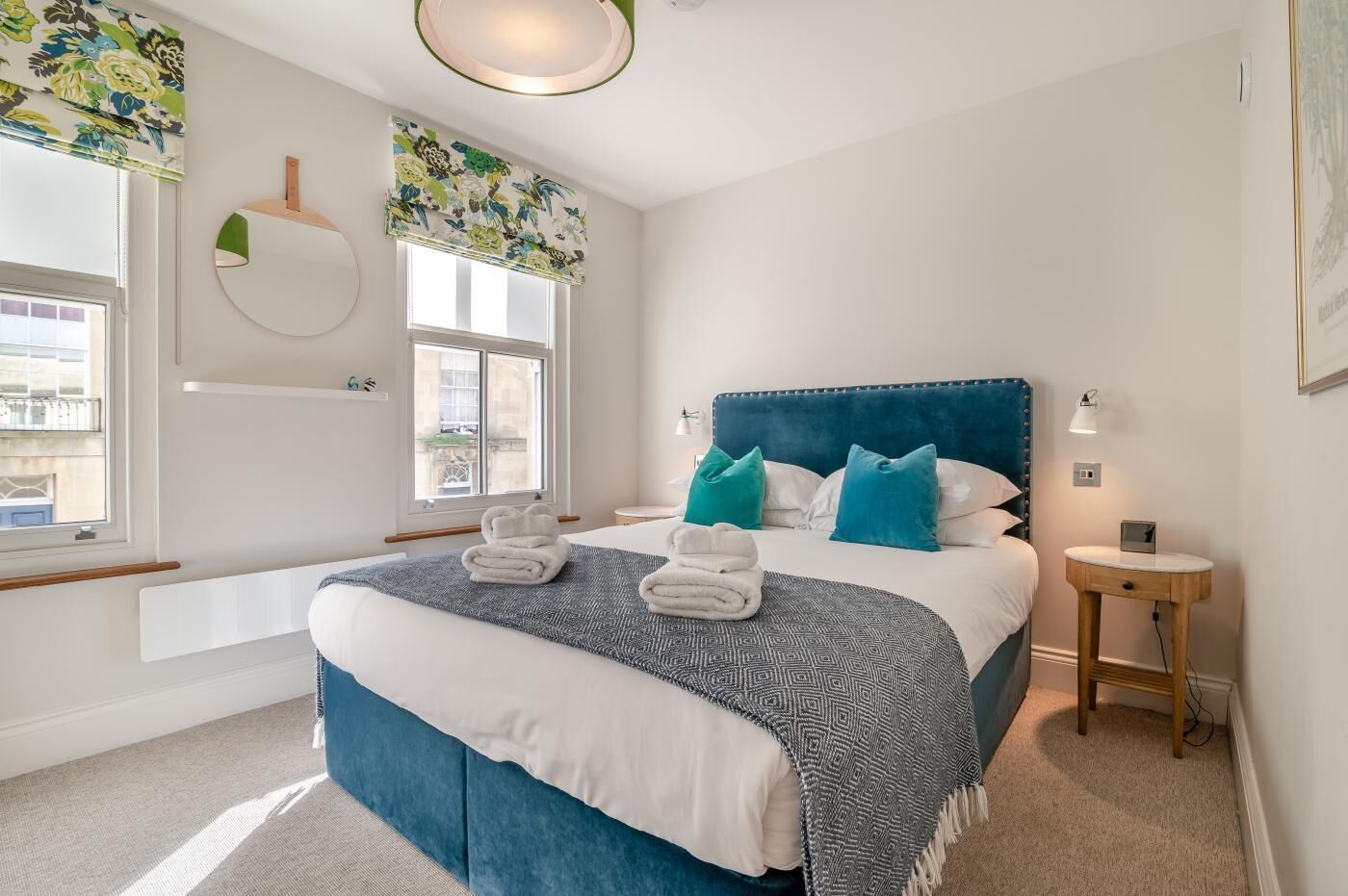 Iron/ironing board, free WiFi, bed sheets