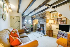 Fireplace - 1 Bed in Redcar (oc-cl003) (Redcar)