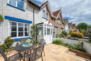 Outdoor dining - 3 Bed in Beer (oc-jb9wes) (Beer)