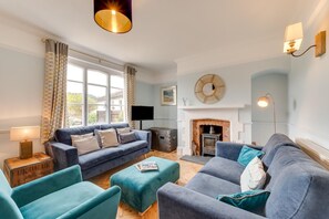 TV, fireplace - 3 Bed in Beer (oc-jb9wes) (Beer)