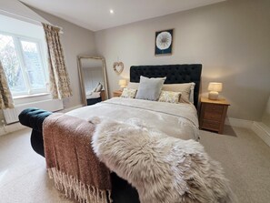 4 bedrooms, free WiFi, bed sheets - 4 Bed in Buxton (oc-s33075) (Quarnford)