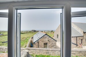 Interior - 2 Bed in Penzance (oc-willsc) (Pendeen)
