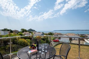 Outdoor dining - 4 Bed in Marazion (oc-gwynsa) (Marazion)