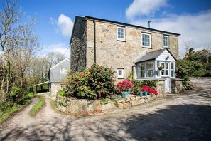 Exterior - 1 Bed in Penzance (oc-carthe) (Newbridge)