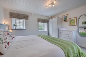 Iron/ironing board, travel crib, free WiFi, bed sheets - 1 Bed in Penzance (oc-carthe) (Newbridge)