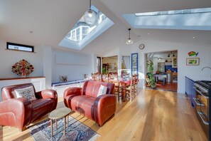 Interior - 5 Bed in Canterbury (oc-ct043) (Canterbury)