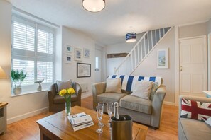 Interior - 2 Bed in Mousehole (oc-nigelh) (Mousehole)