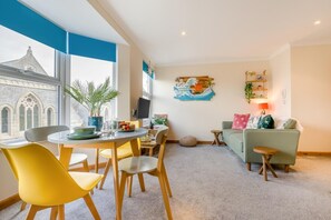 Dining - 1 Bed in Newquay (oc-o33805) (Newquay)