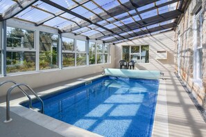 Indoor pool - 7 Bed in Mousehole (oc-boslan) (Paul)