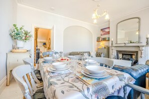 Dining - 3 Bed in Swanage (oc-wy621) (Swanage)