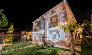 Exterior - Suite 10 with Mountain Views and Wi-Fi (CIDONES)