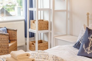 Iron/ironing board, free WiFi, bed sheets