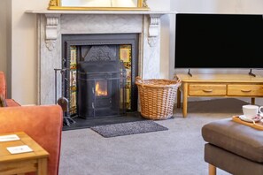 Living area - 3 Bed in Lynton (oc-e33950) (Lynmouth)