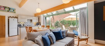 2 Bed in Holt (oc-2274)