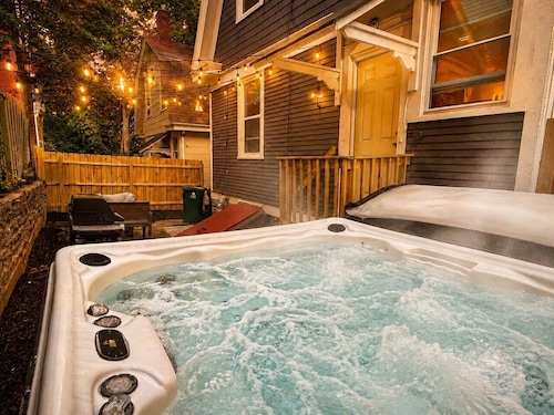 3BR Home w Hot Tub and Patio Near UC, Downtown
