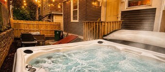3BR Home w Hot Tub and Patio Near UC, Downtown
