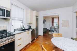Fridge, microwave, oven, stovetop - Hyde Park 3BR Home with Fenced Backyard (Cincinnati)