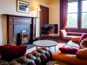 Télévision, cheminée