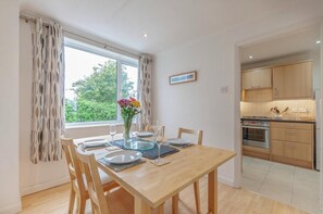 Dining - 2 Bed in Broadstairs (oc-th019) (Broadstairs)