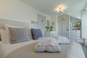 3 bedrooms, free WiFi, bed sheets - 3 Bed in Mousehole (oc-gwylan) (Mousehole)