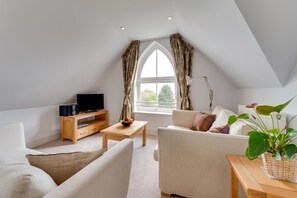 TV - 1 Bed in Saundersfoot (oc-pw1007) (Saundersfoot)