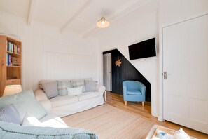 TV - 3 Bed in St. Ives (oc-marhou) (St Ives)