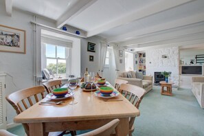 Dining - 3 Bed in Mousehole (oc-tamris) (Mousehole)