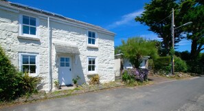 Exterior - 3 Bed in Mousehole (oc-tamris) (Mousehole)
