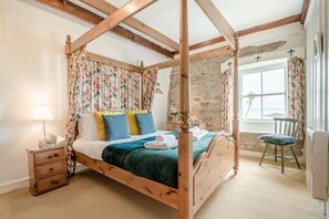 3 bedrooms, travel crib, free WiFi, bed sheets - 3 Bed in Mousehole (oc-morcot) (Mousehole)