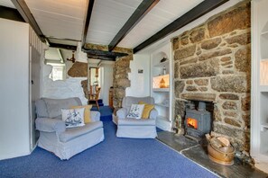 Interior - 3 Bed in Mousehole (oc-morcot) (Mousehole)
