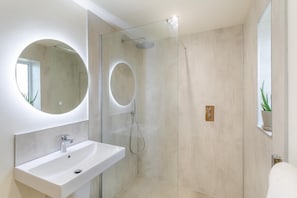 Hair dryer, towels