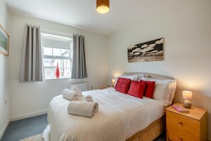 Iron/ironing board, free WiFi, bed sheets - 2 Bed in Seahouses (oc-nb1972) (Seahouses)
