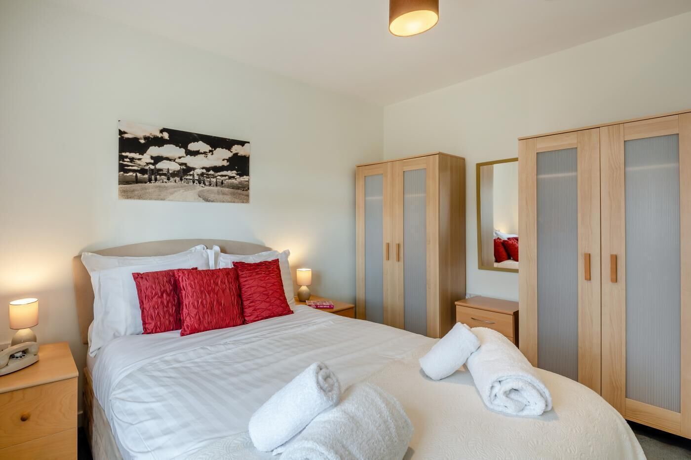 Fer et planche à repasser, Wi-Fi gratuit, draps fournis