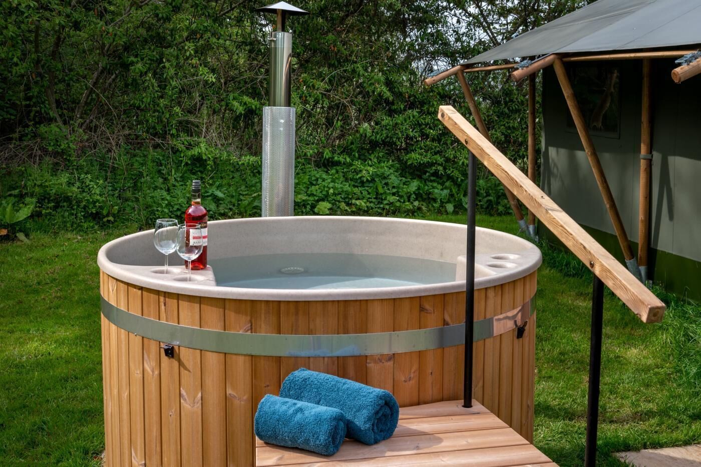 Bain à remous extérieur