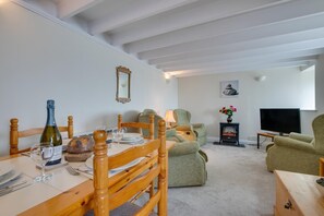 Dining - 2 Bed in Porthleven (oc-kelyna) (Porthleven)