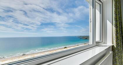 5 Bed in Praa Sands (oc-seacro)