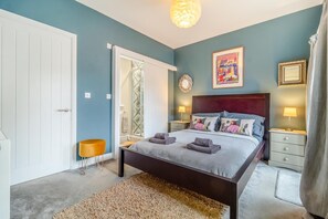 Iron/ironing board, free WiFi, bed sheets - 2 Bed in Bentley (oc-thpo) (Bentley)