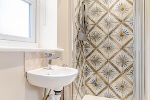 Hair dryer, towels - 2 Bed in Bentley (oc-thpo) (Bentley)