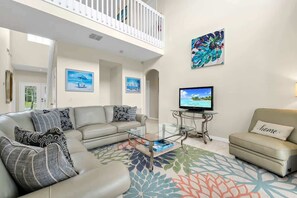 TV, offices - Poolside 5BR Escape with Pool Table & Parking (Kissimmee)