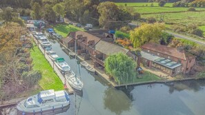 Marina - 2 Bed in Smallburgh (oc-c33736) (Low Street)
