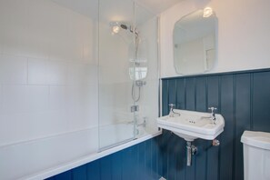Towels - 3 Bed in Helford (oc-hcmimo) (Helford)